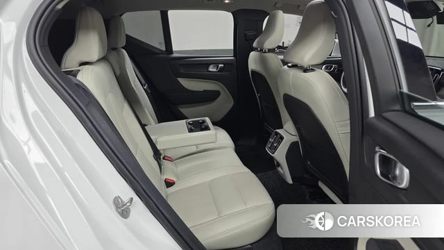 Volvo XC40 id 4744487 из Кореи 18