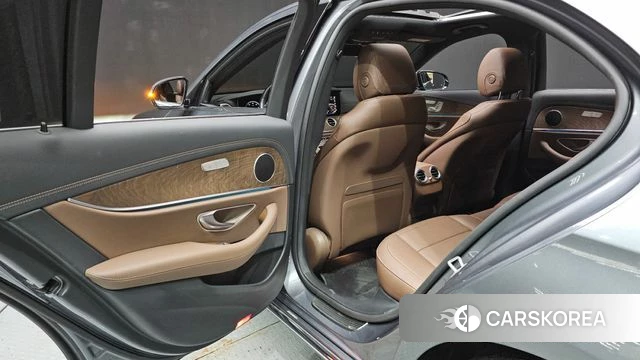 Mercedes-Benz E-Class W213 id 4613733 из Кореи 18