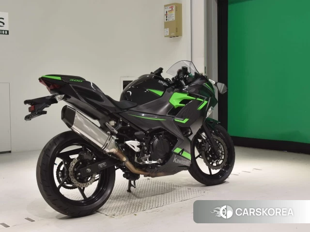 Проданный Kawasaki NINJA 400 2019 из Японии, фото 2