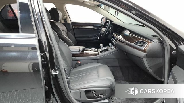 Genesis G90 id 4345536 из Кореи 18