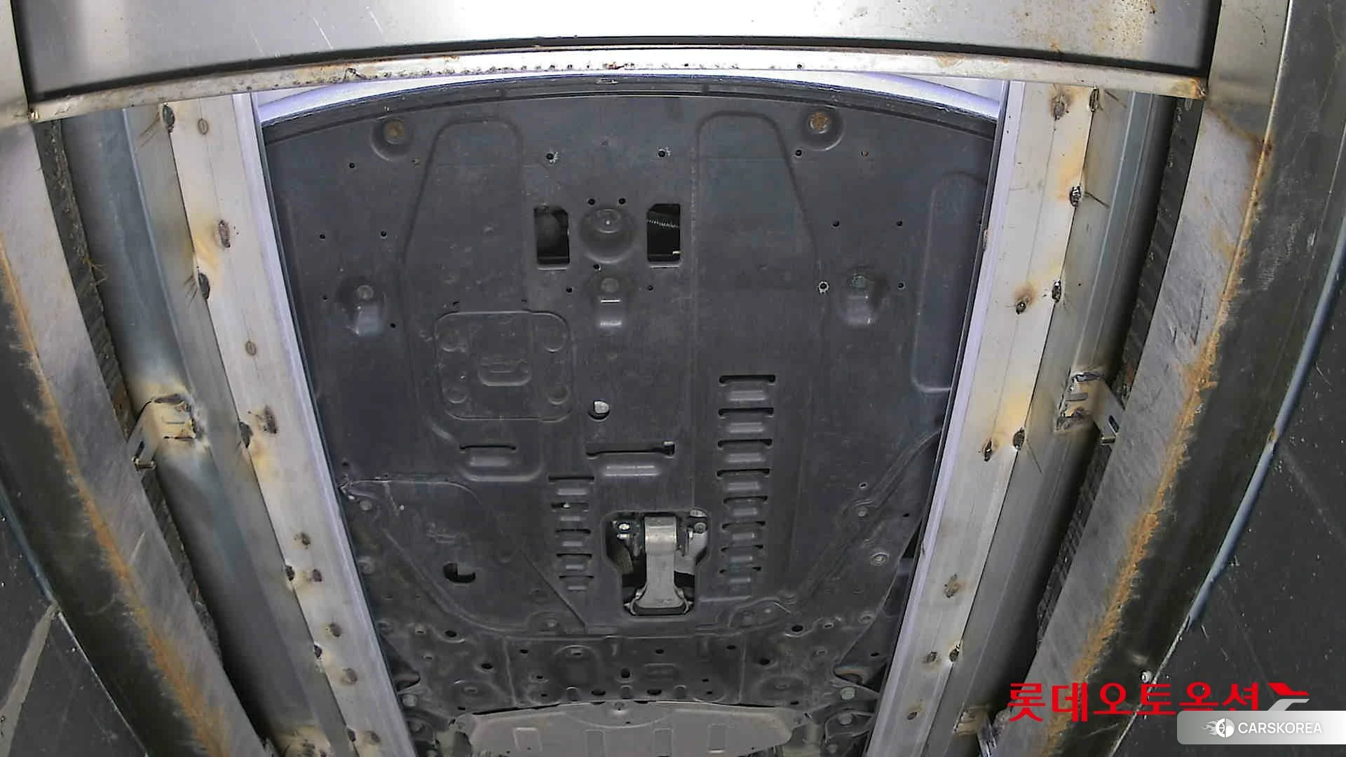 Kia Carnival id 3869412 из Кореи 18