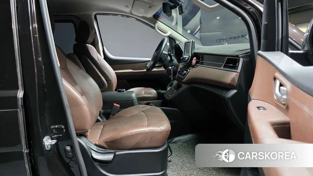 Hyundai The New Grand Starex id 4477338 из Кореи 18