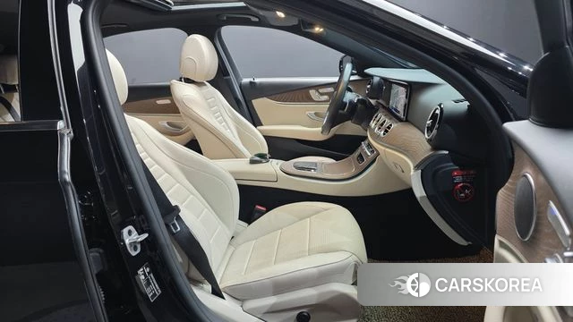 Mercedes-Benz E-Class W213 id 4573069 из Кореи 18