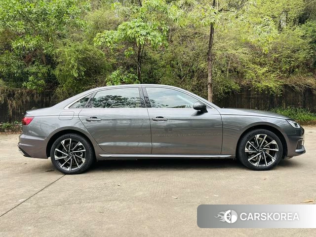 Audi A4L id 4262116 из Китая 18