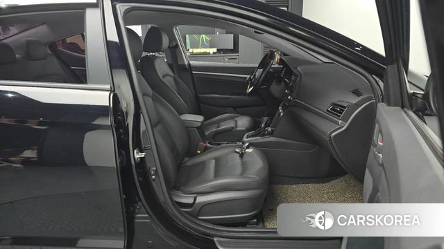 Hyundai The New Avante AD id 4459346 из Кореи 18