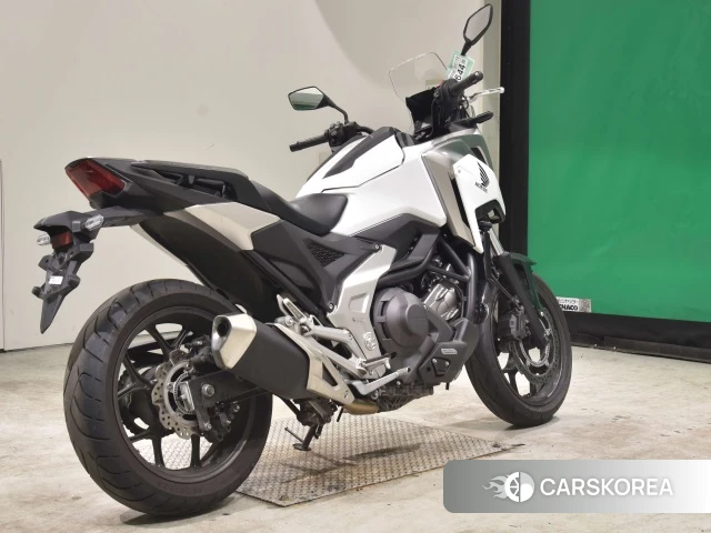 Проданный Honda NC750X DCT 2022 из Японии, фото 2