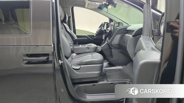 Hyundai Staria id 4533702 из Кореи 18