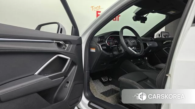 Audi Q3 (F3) id 4500401 из Кореи 18