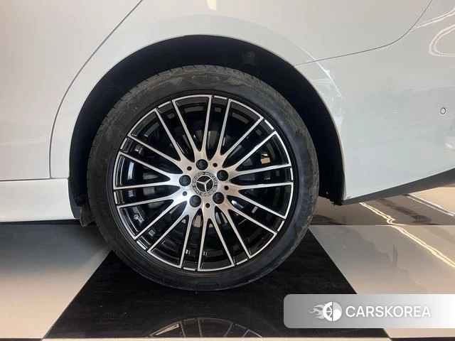 Mercedes-Benz Class C id 4307675 из Китая 18