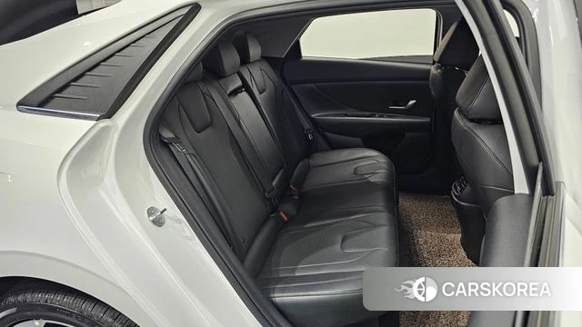 Hyundai Avante Hybrid (CN7) id 4201708 из Кореи 18