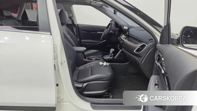 Kia Seltos id 4284574 из Кореи 18