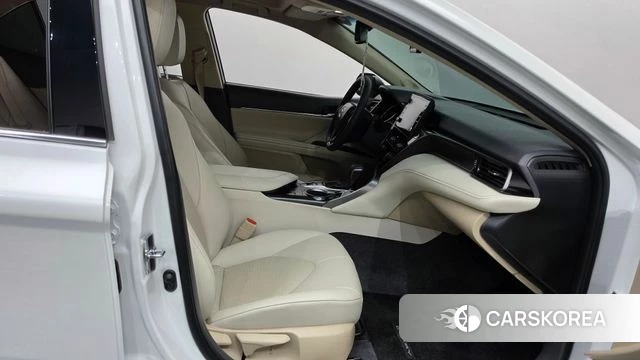 Toyota Camry (XV70) id 4744375 из Кореи 18