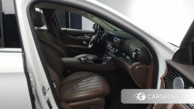 Mercedes-Benz E-Class W213 id 4430623 из Кореи 18