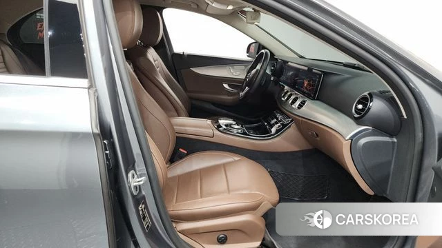 Mercedes-Benz E-Class W213 id 4632539 из Кореи 18