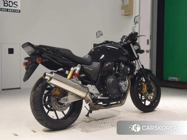Проданный Honda CB400SF 2015 из Японии, фото 2