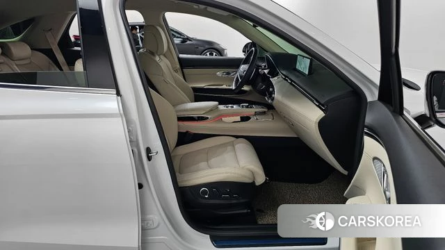 Genesis GV70 id 4871962 из Кореи 18