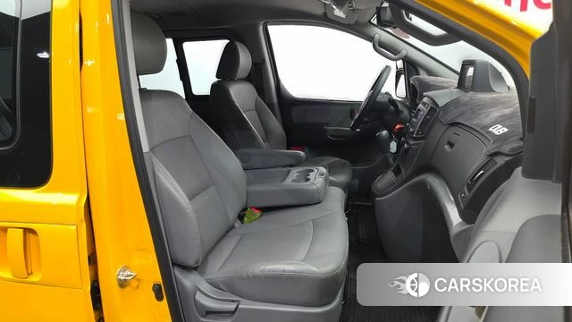 Hyundai The New Grand Starex id 4325773 из Кореи 18