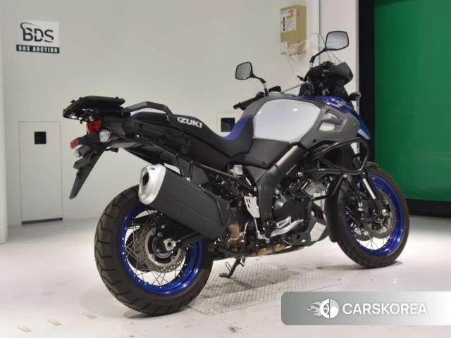 Проданный Suzuki V-STROM 1000XT 2019 из Японии, фото 2