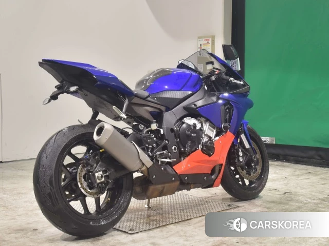 Проданный Yamaha YZF-R1M 2015 из Японии, фото 2