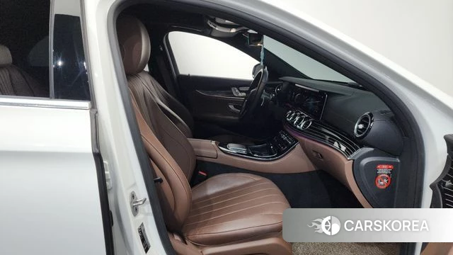 Mercedes-Benz E-Class W213 id 4283323 из Кореи 18