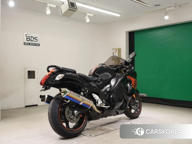 Проданный Suzuki GSX1300R HAYABUSA 2021 из Японии, фото 2