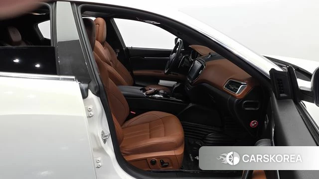 Maserati Ghibli id 4551555 из Кореи 18