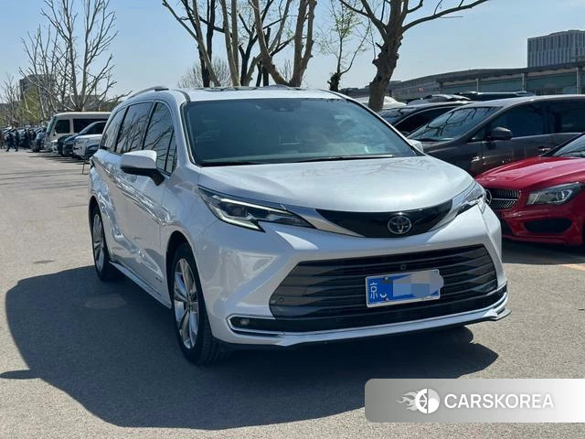 Toyota Saina id 4235045 из Китая 18