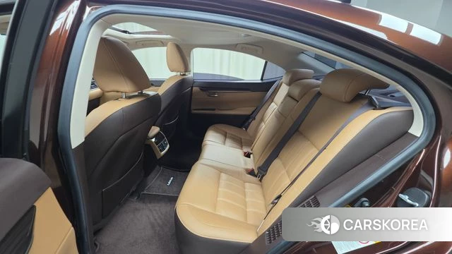 Lexus New ES300h id 4251292 из Кореи 18
