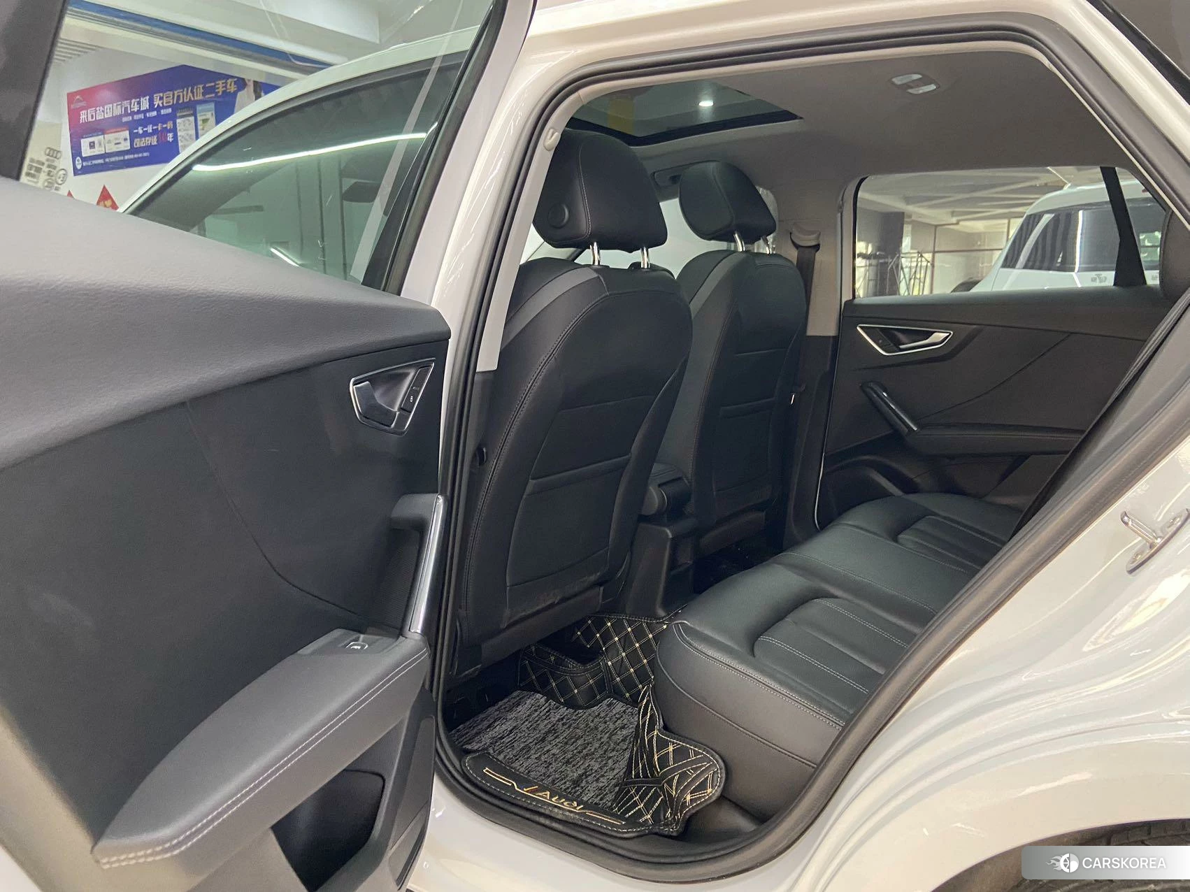 Audi Q2L id 4514743 из Китая 18