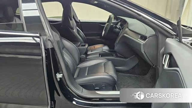 Tesla Model S id 4551624 из Кореи 18