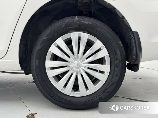 Volkswagen Santana id 4258564 из Китая 18