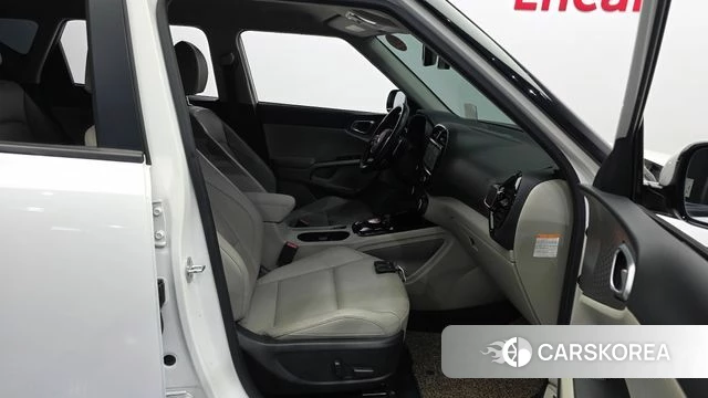 Kia Soul Booster EV id 4662766 из Кореи 18