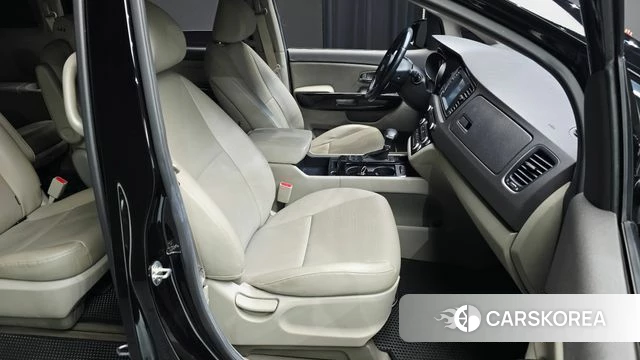 Kia All New Carnival id 4770861 из Кореи 18