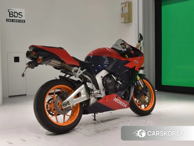 Проданный Honda CBR600RR 2016 из Японии, фото 2