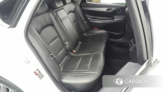 Hyundai Grandeur IG Hybrid id 4632926 из Кореи 18