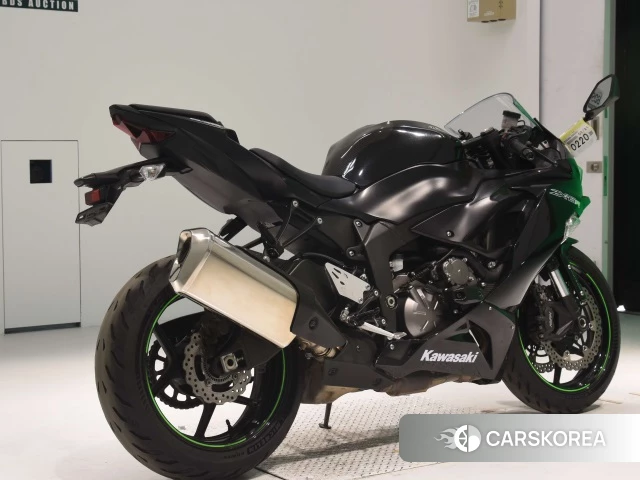 Проданный Kawasaki ZX-6R NINJA ABS 2019 из Японии, фото 2