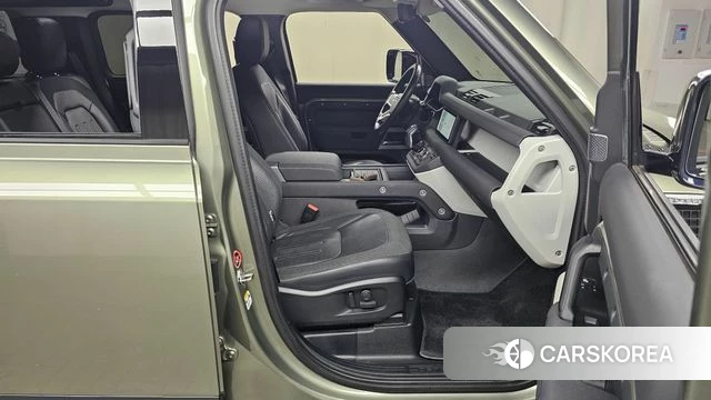 Land Rover Defender (L663) id 4187624 из Кореи 18