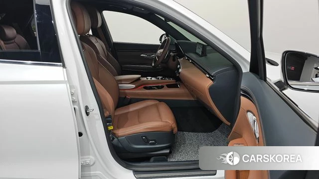 Genesis GV70 id 4500047 из Кореи 18