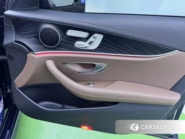 Mercedes-Benz E-class (imported) id 4211328 из Китая 18