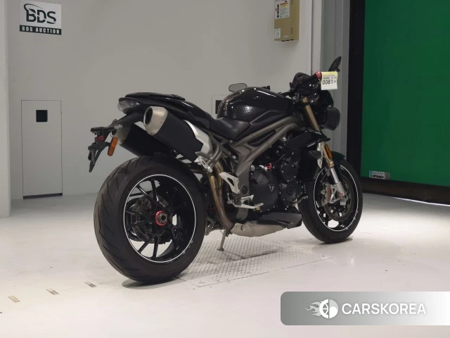 Проданный Triumph SPEED TRIPLE S 2017 из Японии, фото 2