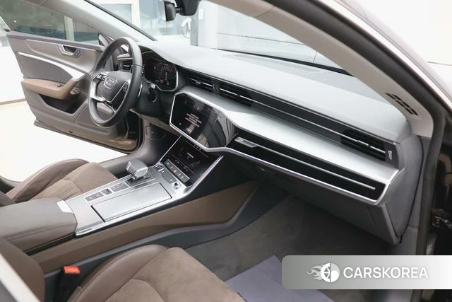 Audi A7L id 4298106 из Китая 18