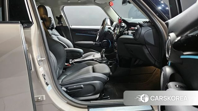 Mini Cooper id 4243225 из Кореи 18