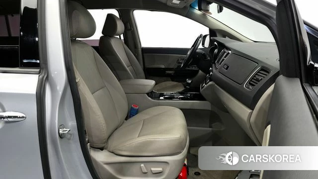 Kia The New Carnival id 4446768 из Кореи 18