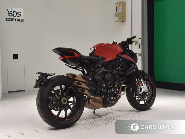 Проданный MV AGUSTA BRUTALE DRAGSTER 800 id 4167054 из Японии, фото 2