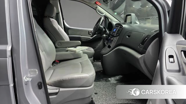 Hyundai The New Grand Starex id 4573536 из Кореи 18