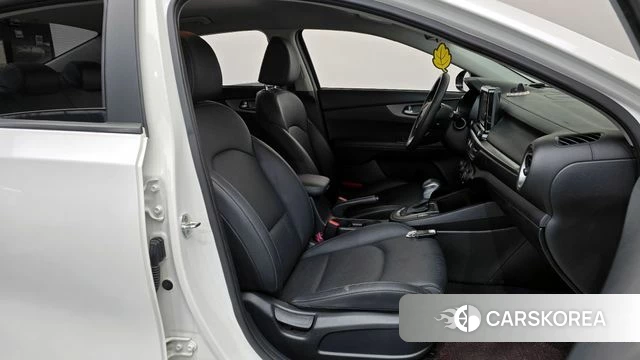 Kia Come New K3 id 4345326 из Кореи 18