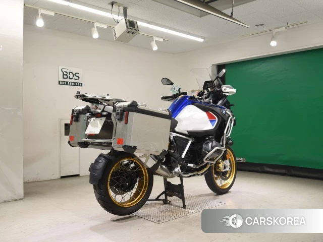 Проданный BMW R1250GS ADVENTURE 2020 из Японии, фото 2