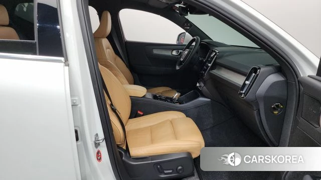 Volvo XC40 id 4470086 из Кореи 18