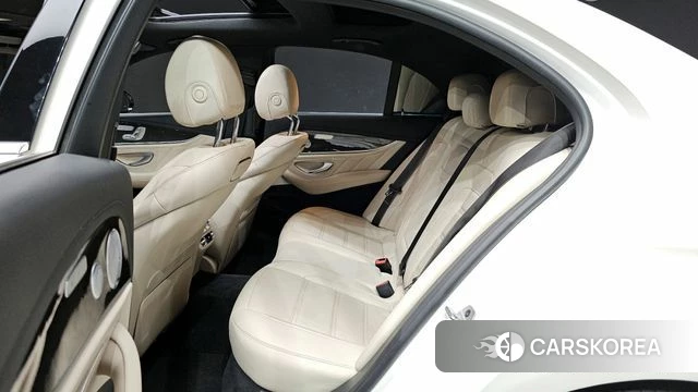 Mercedes-Benz E-Class W213 id 4295086 из Кореи 18