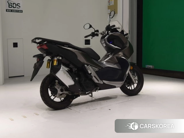 Проданный Honda ADV150 id 4176345 из Японии, фото 2